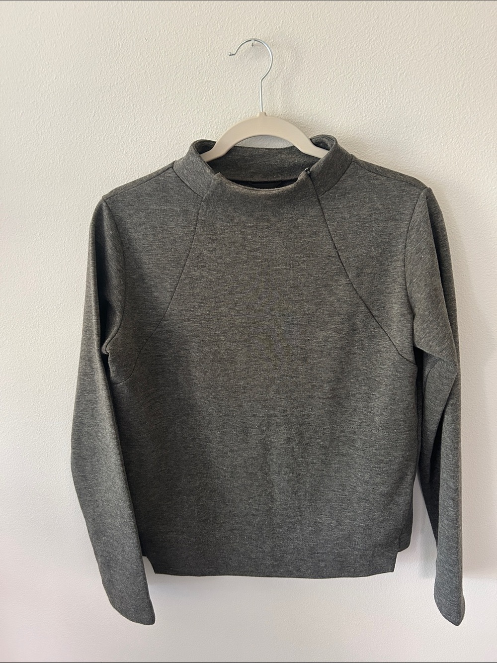 Nau women’s mock neck pullover with zipper Charcoal size XS